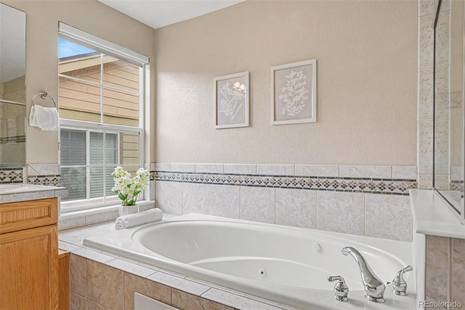 1372 S Duquesne Court Aurora CO 80018 | MLS #REC4545779 08212026185323 1600 23