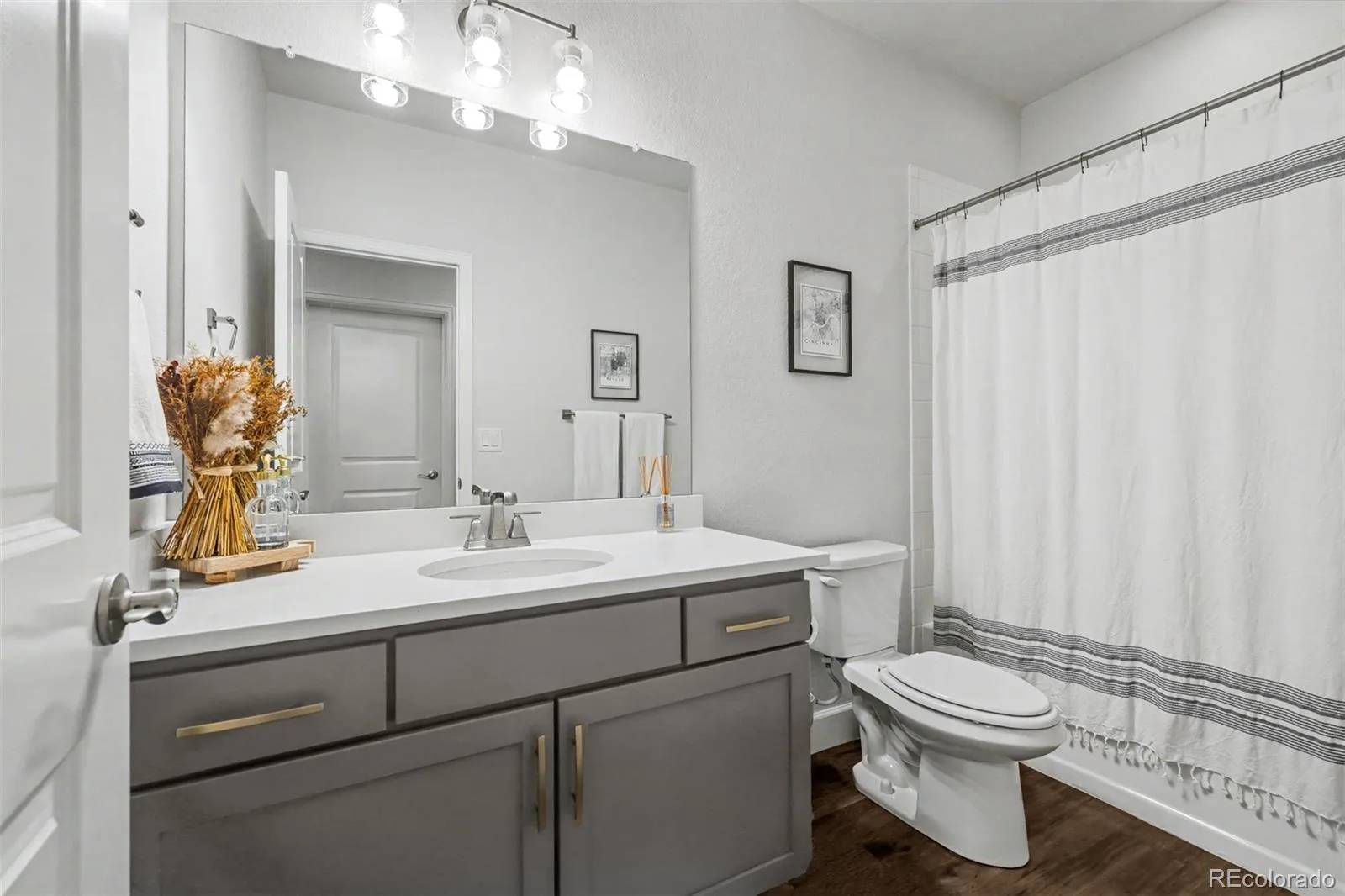 26402 E Moraine Place Aurora CO 80016 | MLS #REC4550172 10052026224012 1600 37