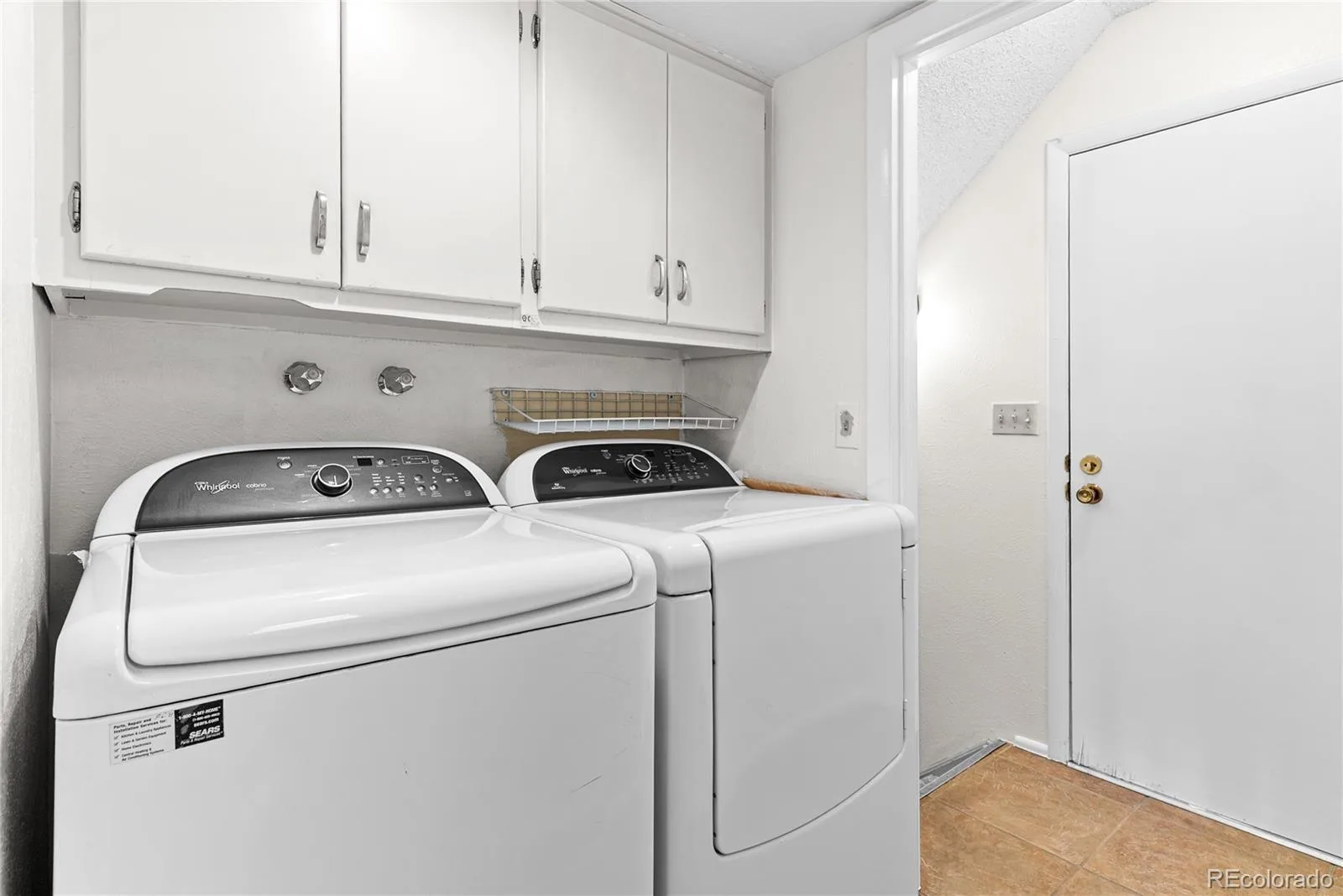 13952 E Arizona Avenue Aurora CO 80012 | MLS #REC4552488 08182026184726 1600 12