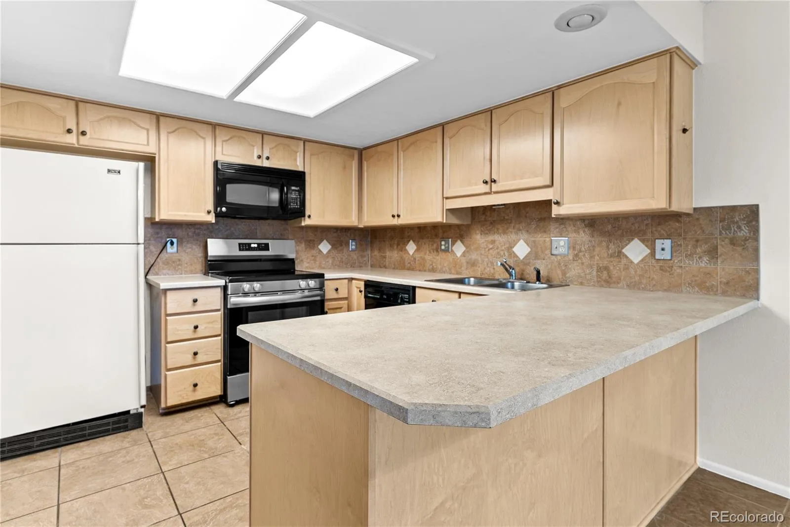 13952 E Arizona Avenue Aurora CO 80012 | MLS #REC4552488 08182026184726 1600 4