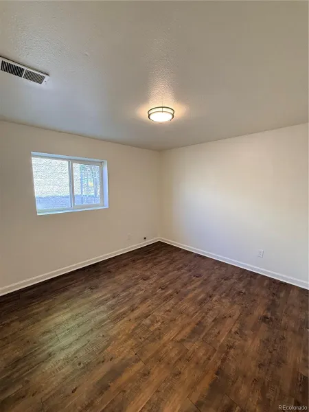 04172026100640 800 21