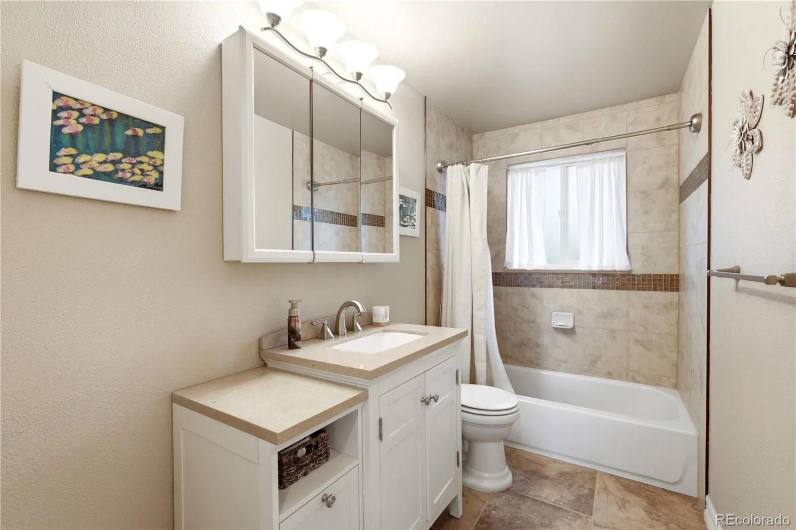 7062 W 82nd Place Arvada CO 80003 MLS #REC4554048 06152026192004 1600 17