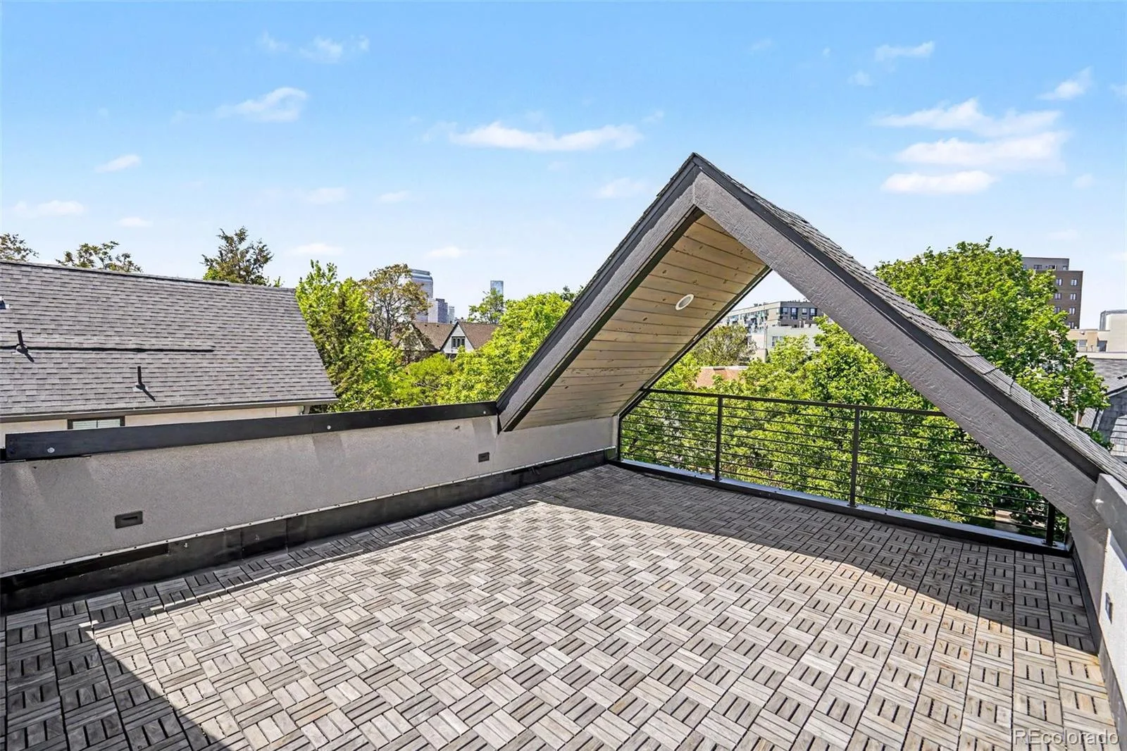 2538 N Clarkson Street Denver CO 80205 | MLS #REC4556308 07302026165643 1600 30