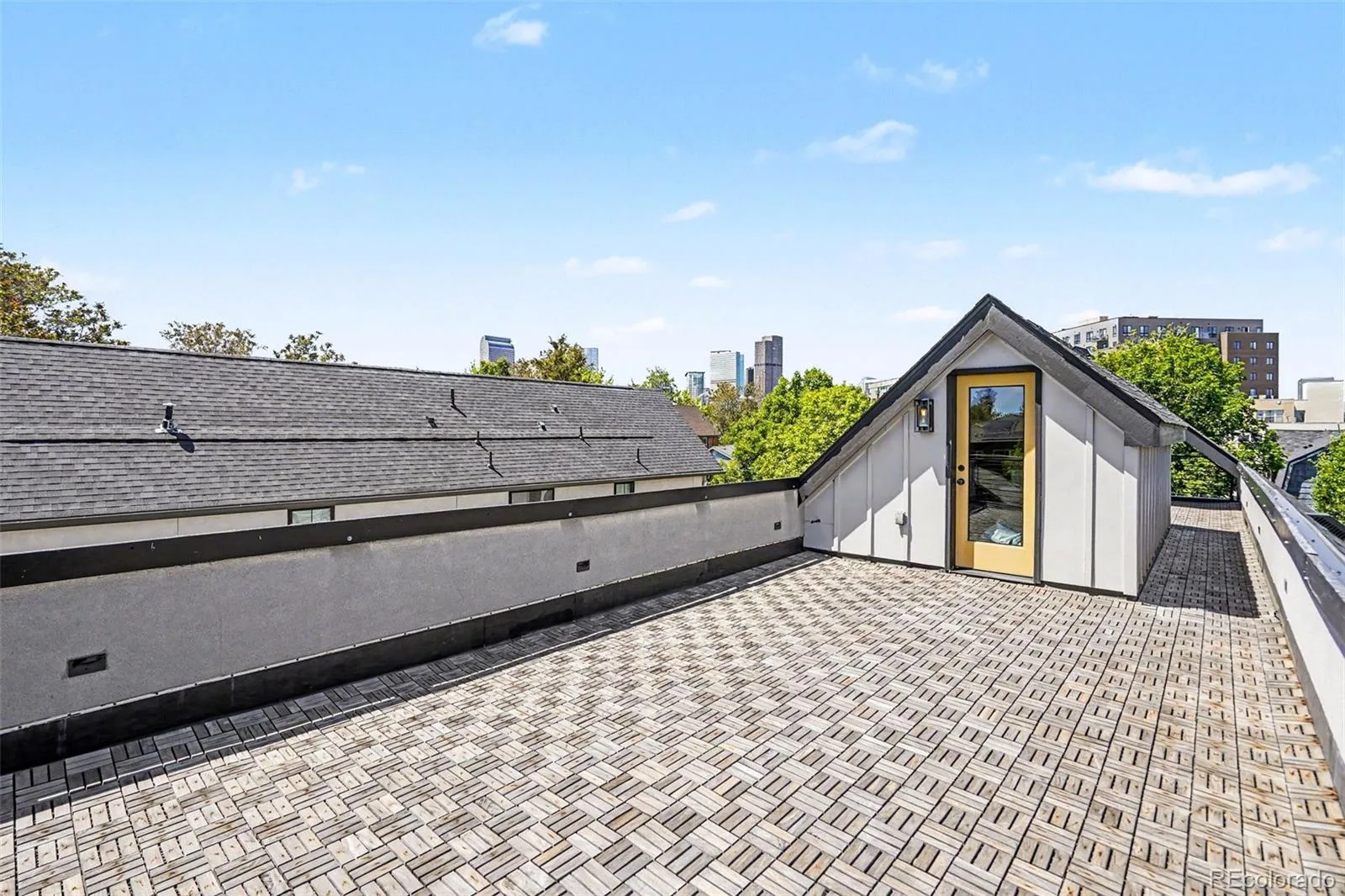 2538 N Clarkson Street Denver CO 80205 | MLS #REC4556308 07302026165643 1600 32