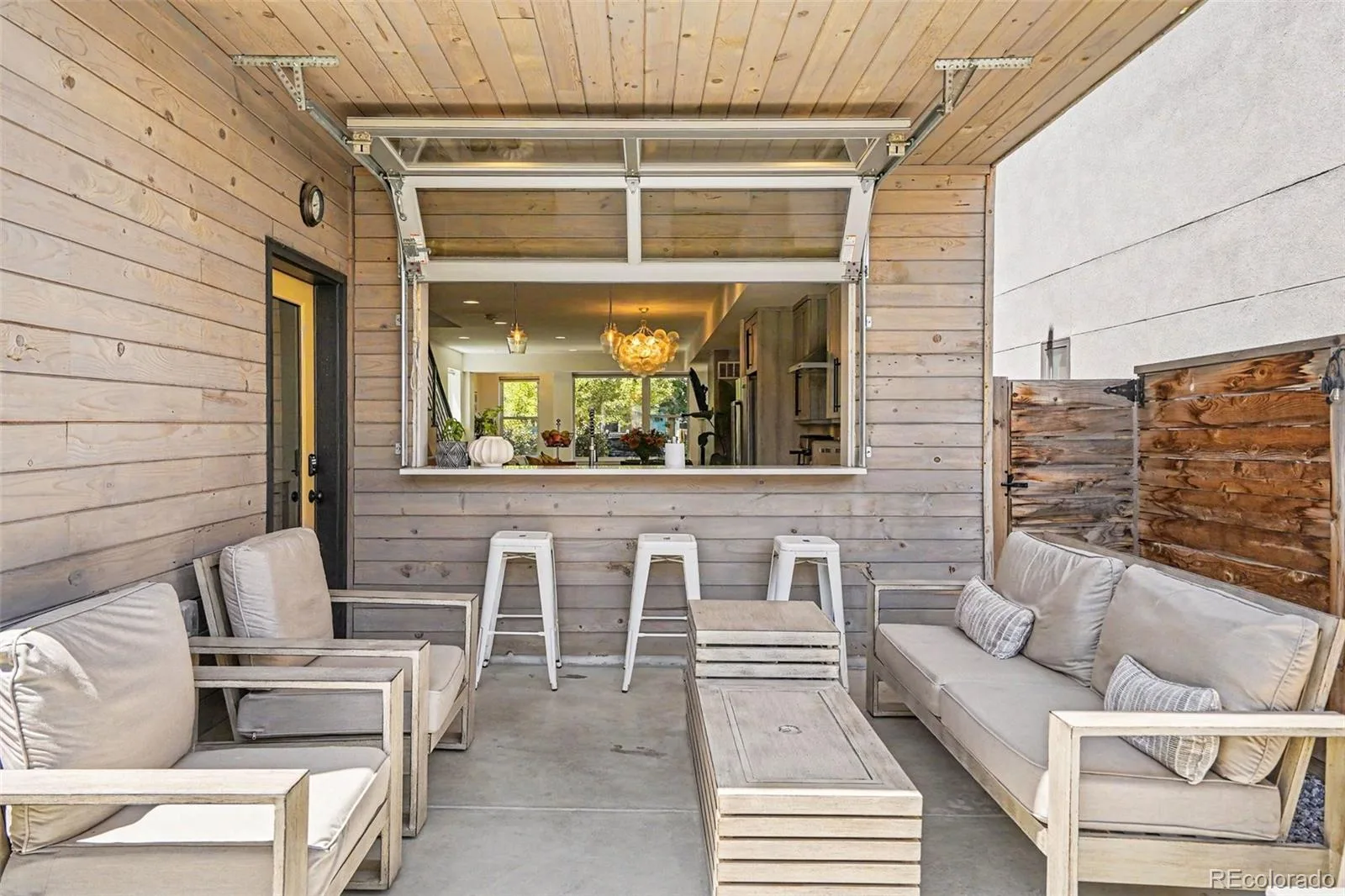 2538 N Clarkson Street Denver CO 80205 | MLS #REC4556308 07302026165643 1600 38
