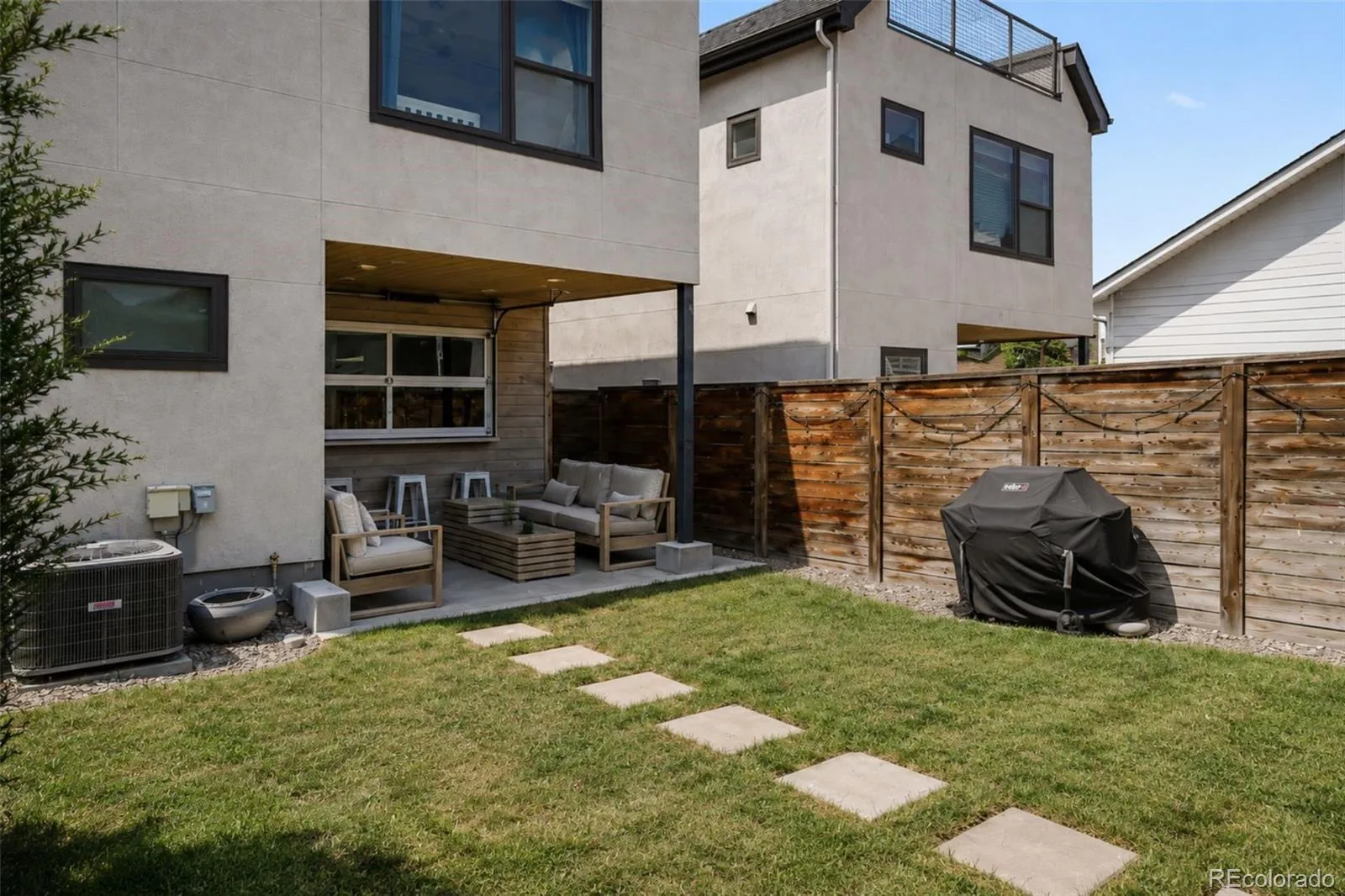 2538 N Clarkson Street Denver CO 80205 | MLS #REC4556308 07302026165643 1600 39
