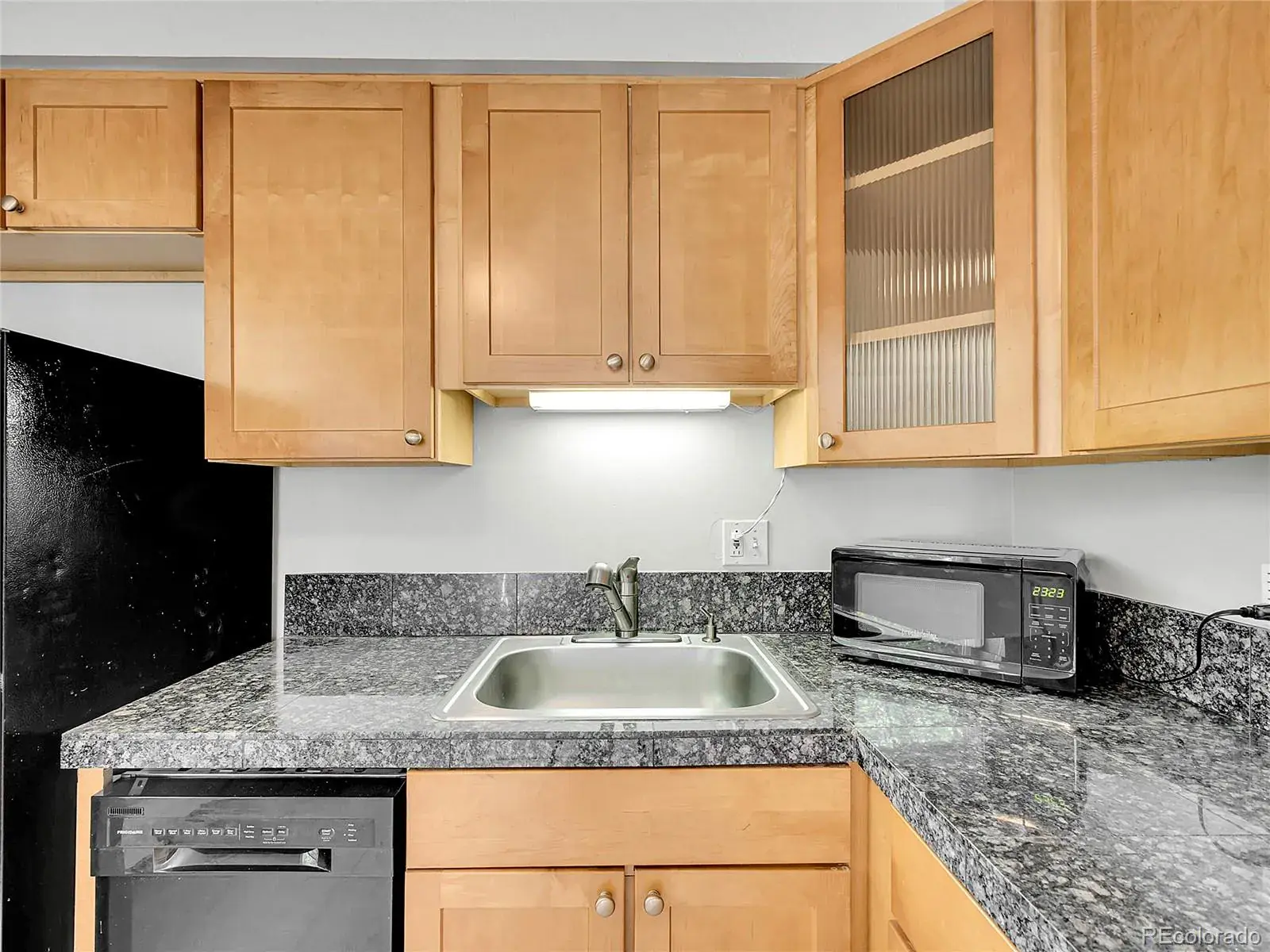 1056 N Marion Street #202 Denver CO 80218 MLS #REC4560220 02052026003240 1600 15