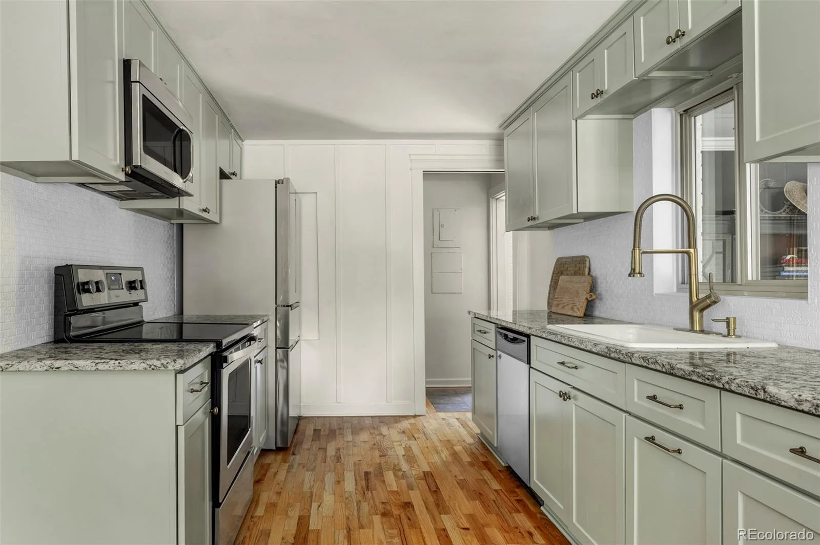 1991 W Caley Avenue Littleton CO 80120 | MLS #REC4564357 08172026223003 1600 11