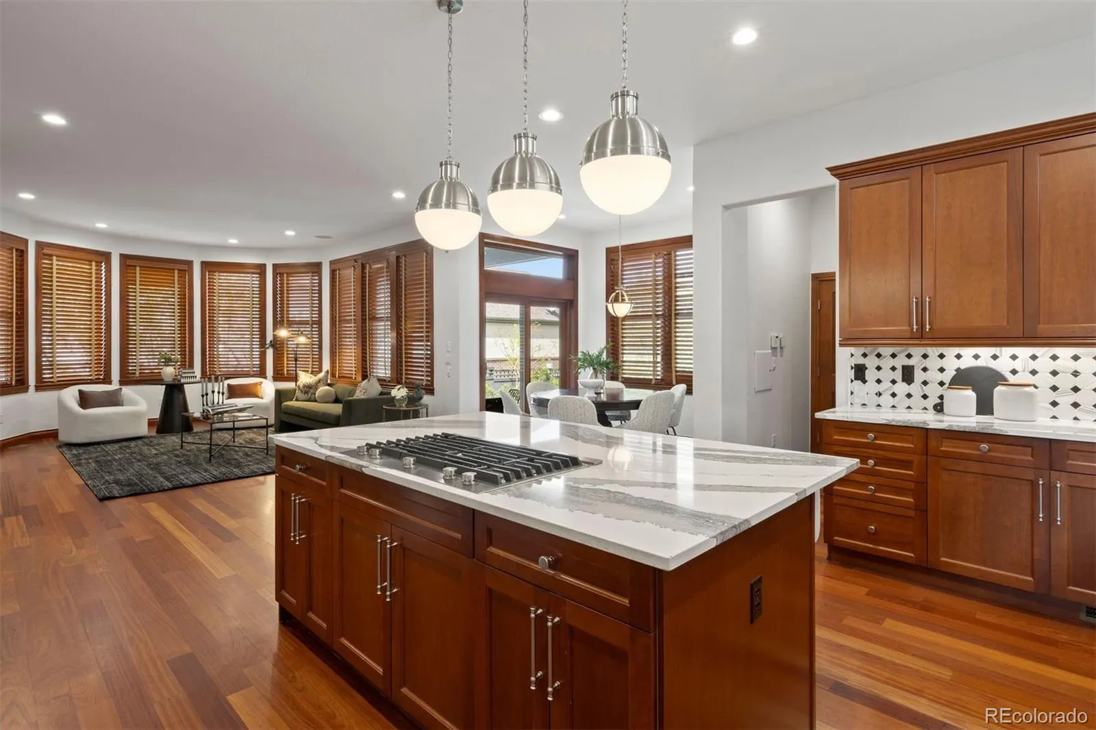 04082026190815 1600 11