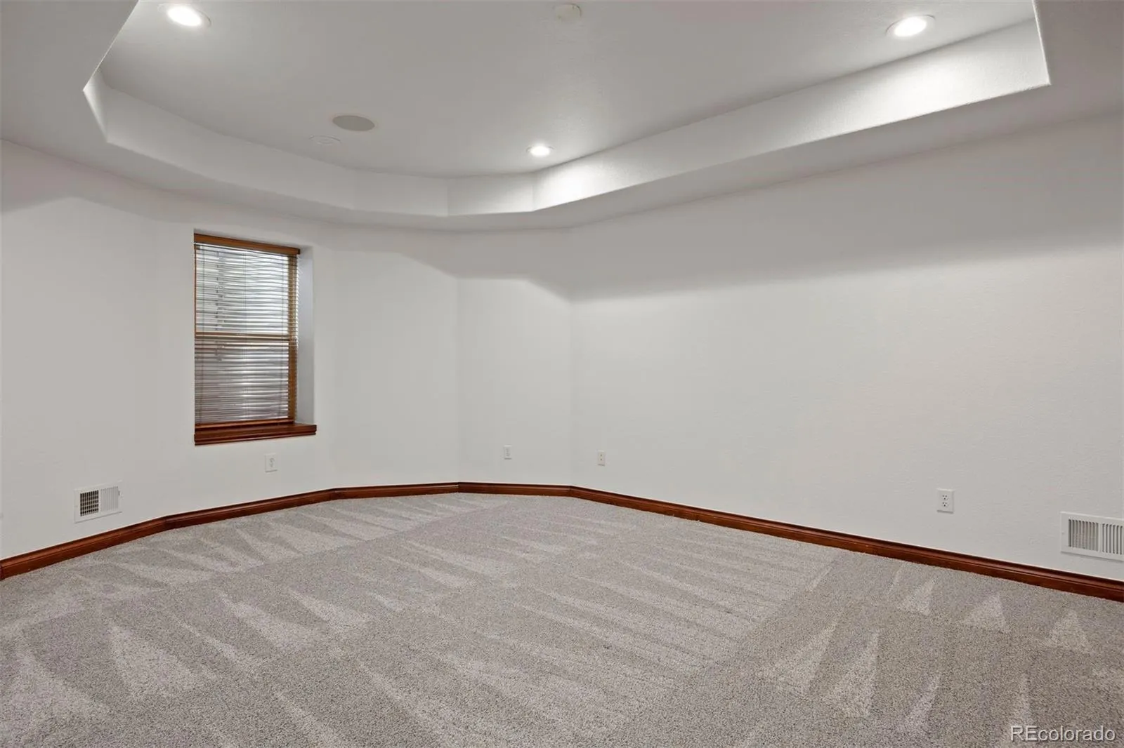 04082026190815 1600 23