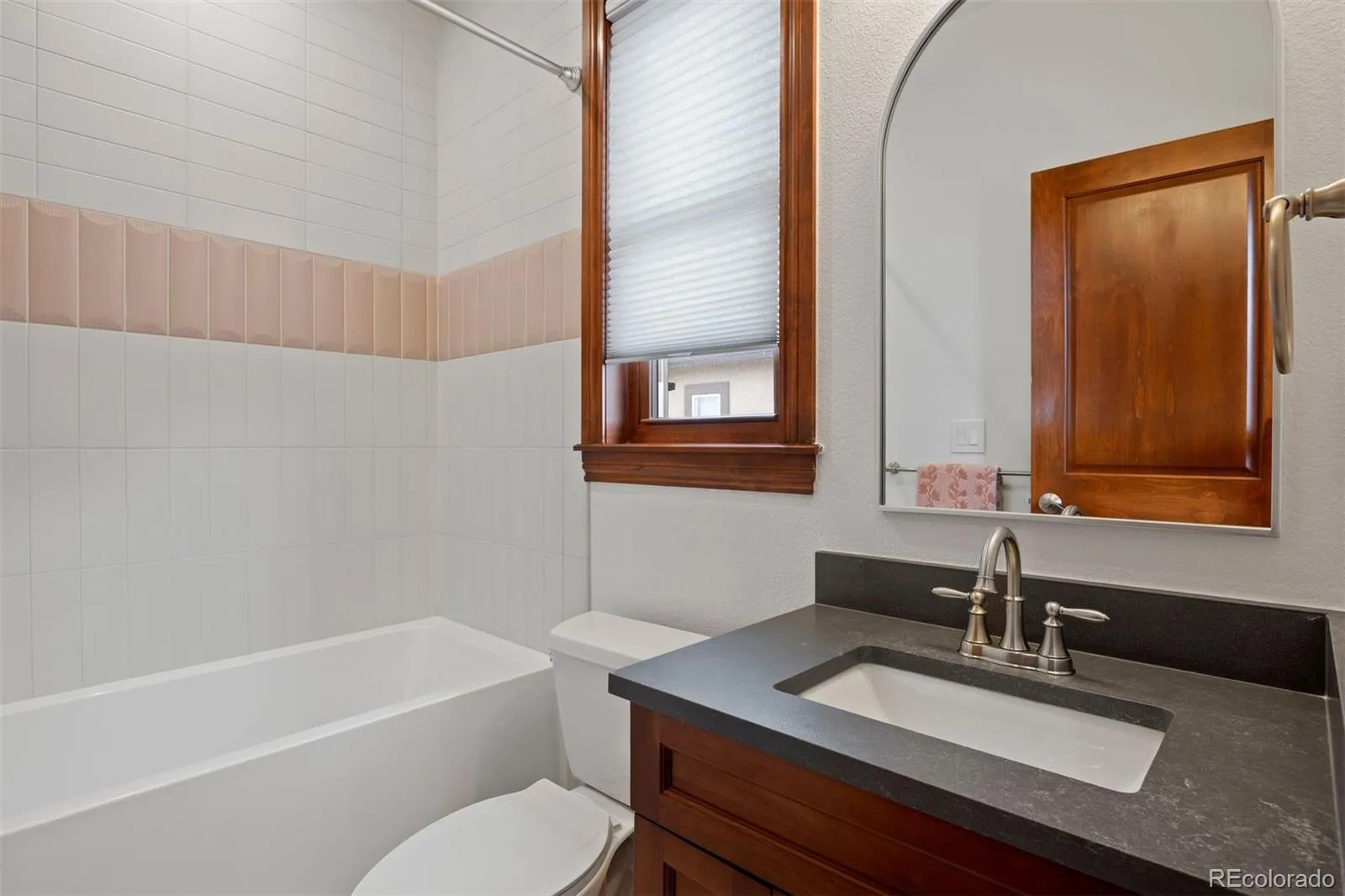 04082026190815 1600 25