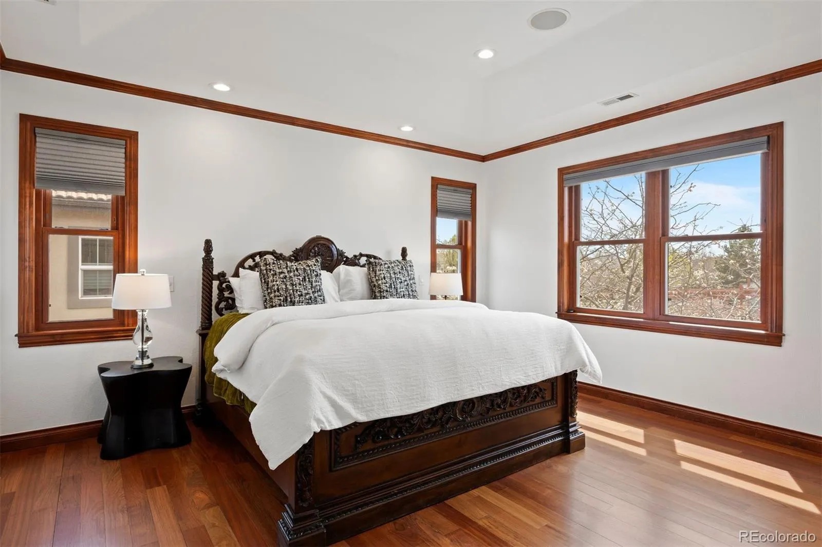 04082026190815 1600 3