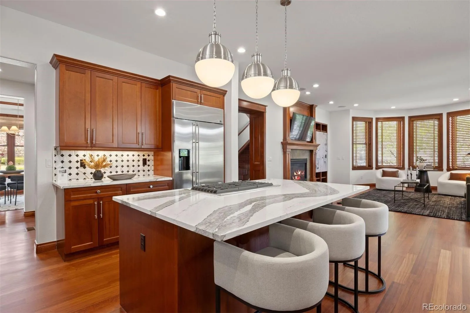 04082026190815 1600 32