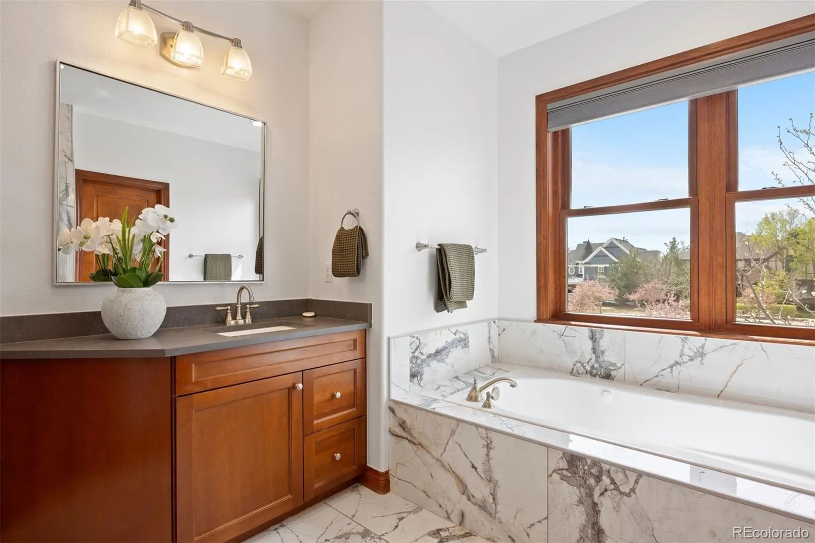 04082026190815 1600 38