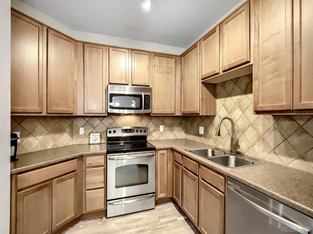 804 Summer Hawk Drive #5207 Longmont CO 80504 MLS #REC4566866 05282026022349 1200 11