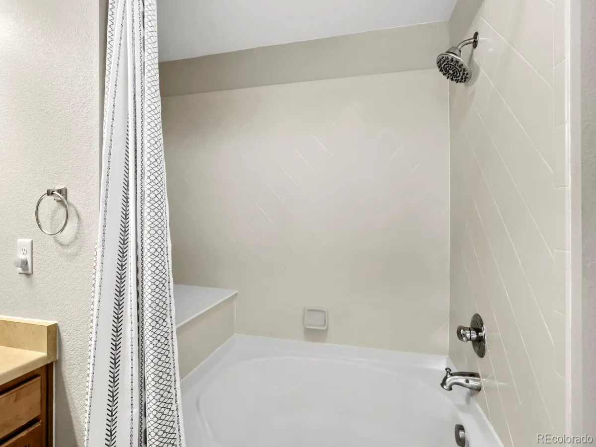 804 Summer Hawk Drive #5207 Longmont CO 80504 MLS #REC4566866 05282026022349 1200 26
