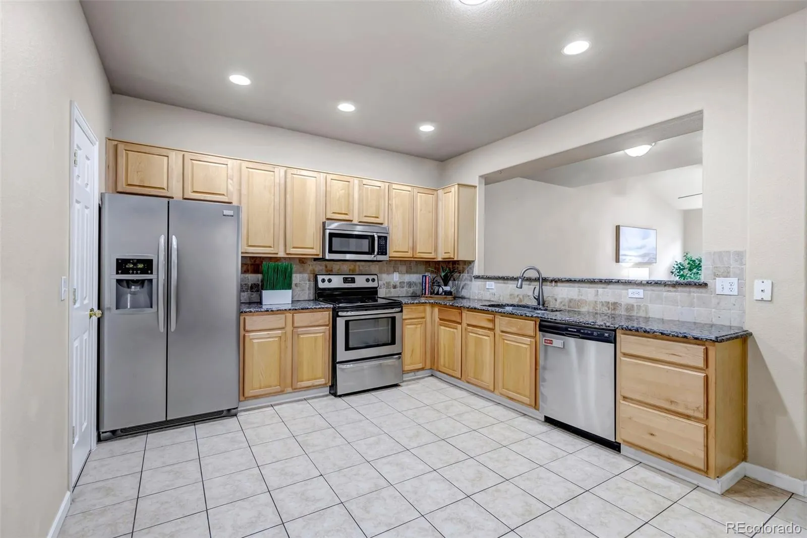 4519 S Atchison Way Aurora CO 80015 MLS #REC4568684 05092026024614 1600 14