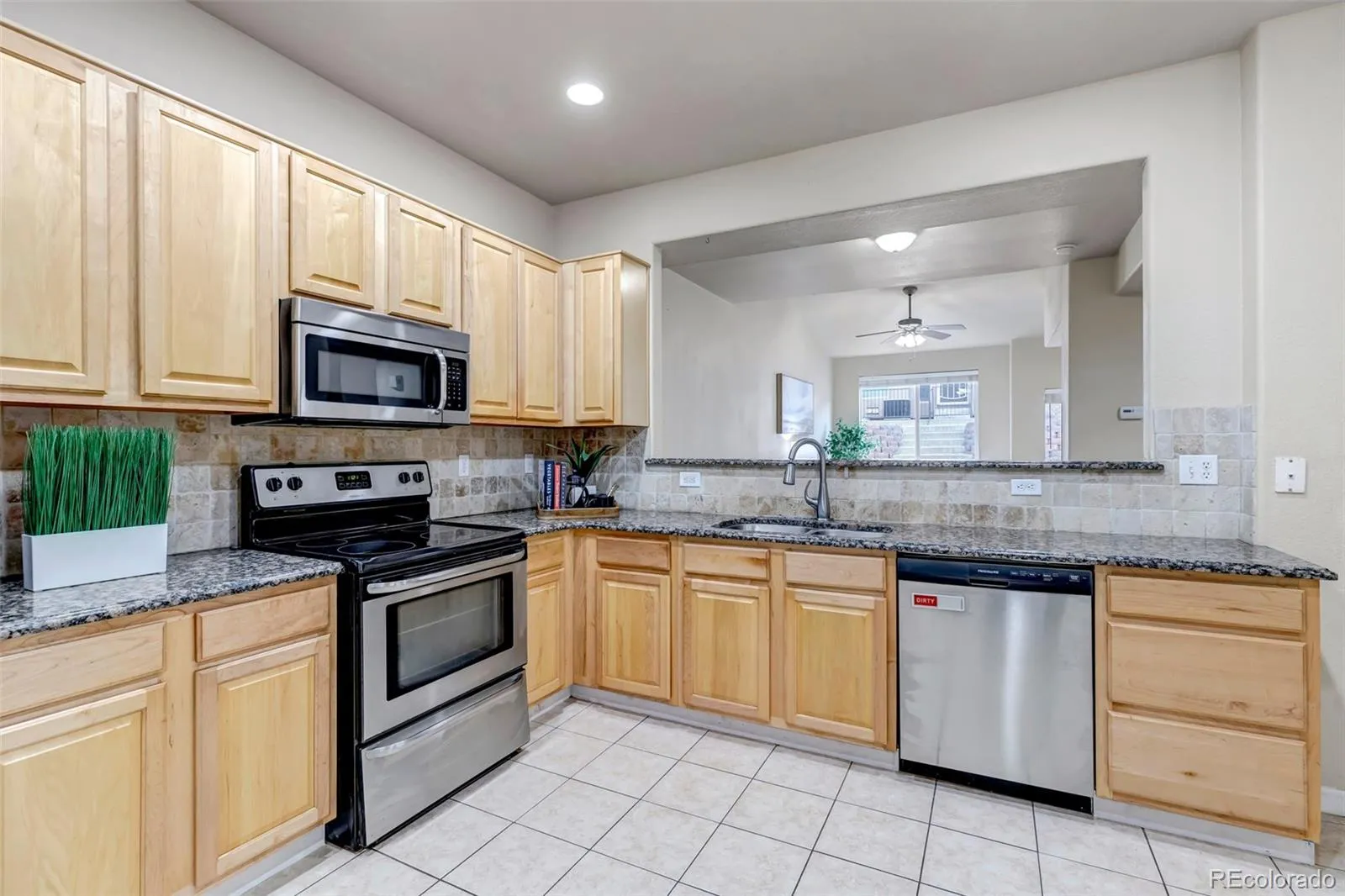 4519 S Atchison Way Aurora CO 80015 MLS #REC4568684 05092026024614 1600 15