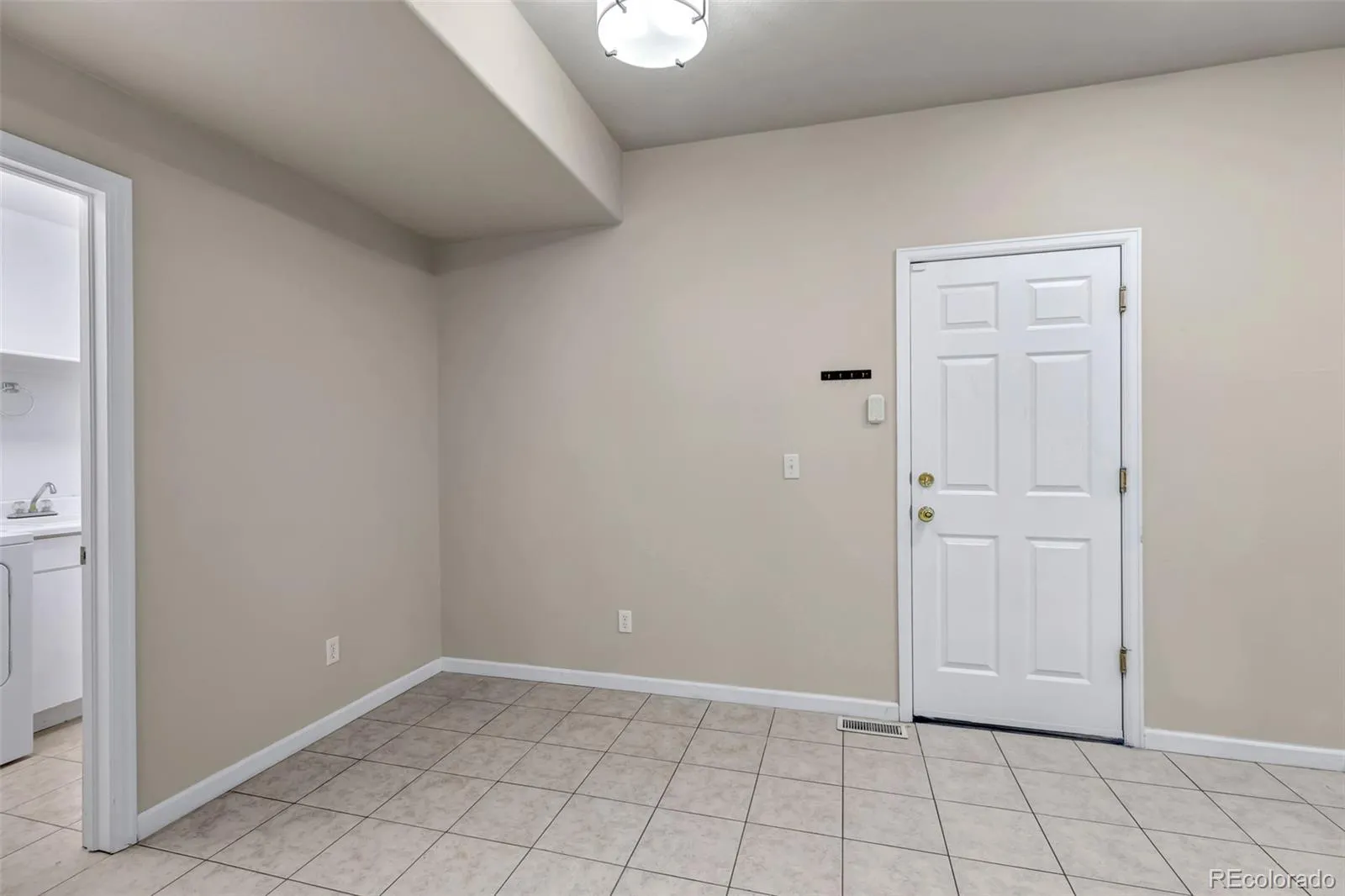 4519 S Atchison Way Aurora CO 80015 MLS #REC4568684 05092026024614 1600 17