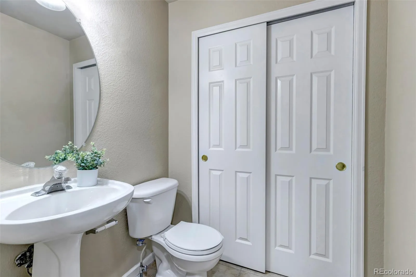 4519 S Atchison Way Aurora CO 80015 MLS #REC4568684 05092026024614 1600 18