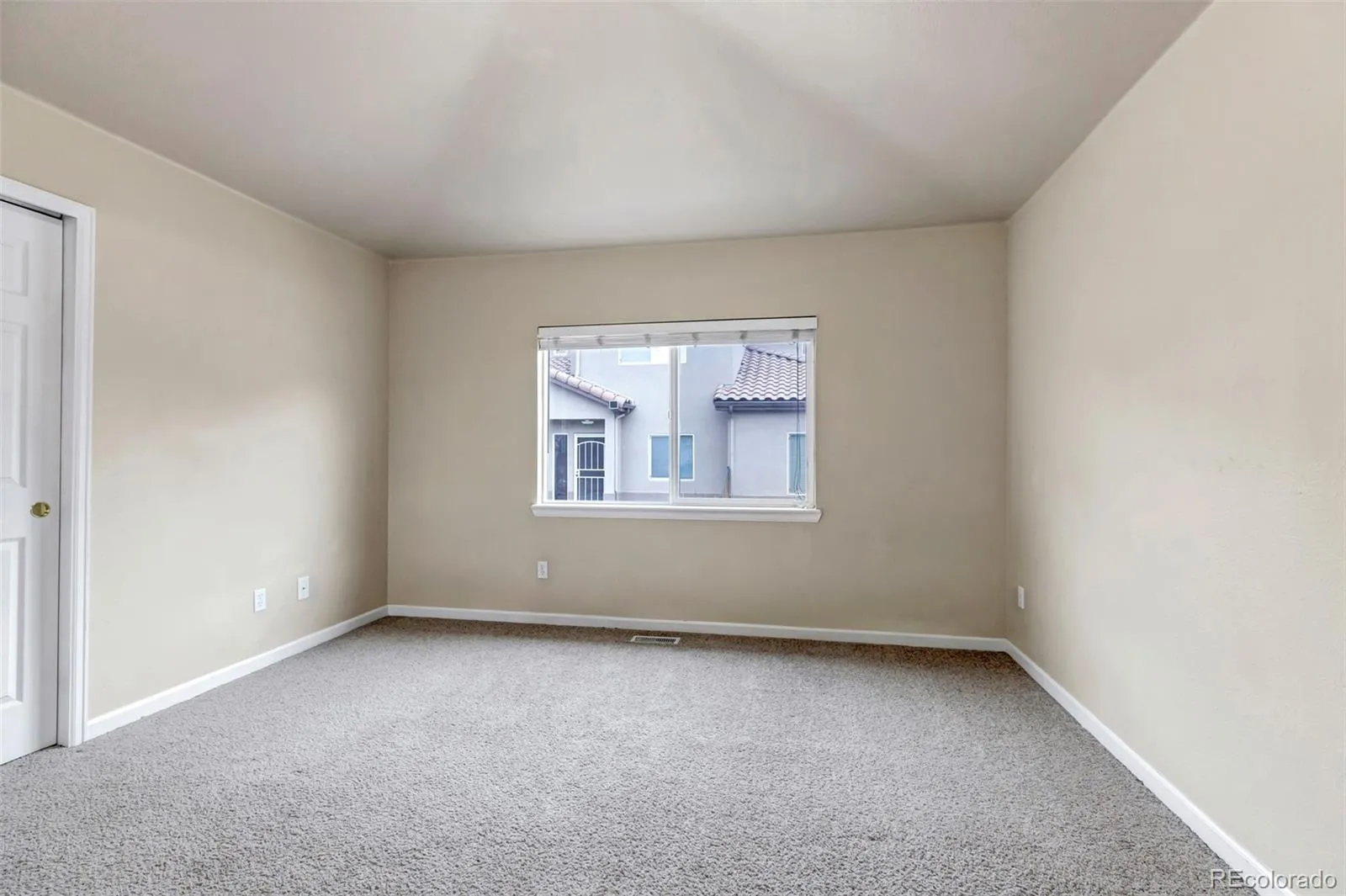4519 S Atchison Way Aurora CO 80015 MLS #REC4568684 05092026024614 1600 33