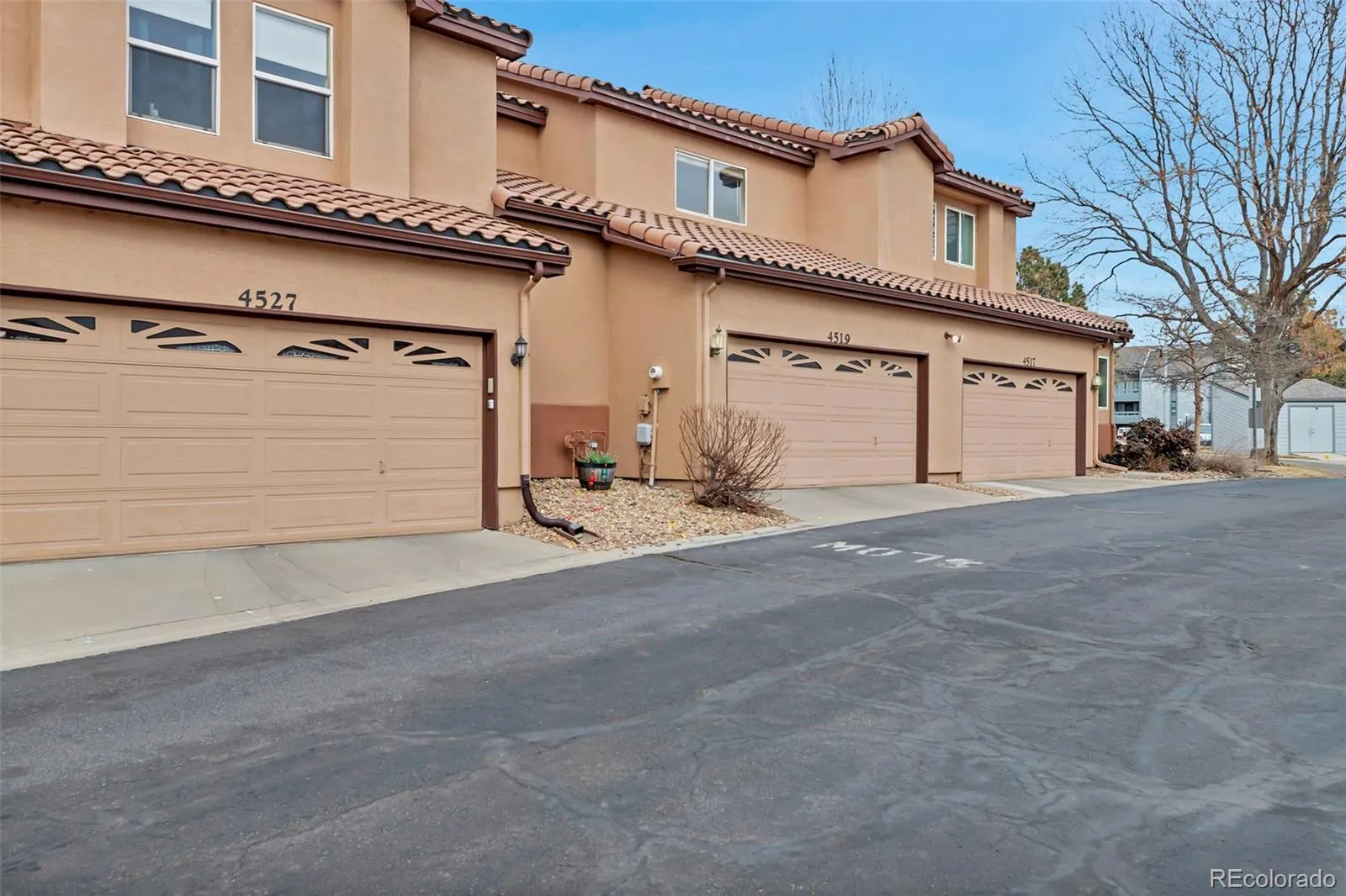 4519 S Atchison Way Aurora CO 80015 MLS #REC4568684 05092026024614 1600 34
