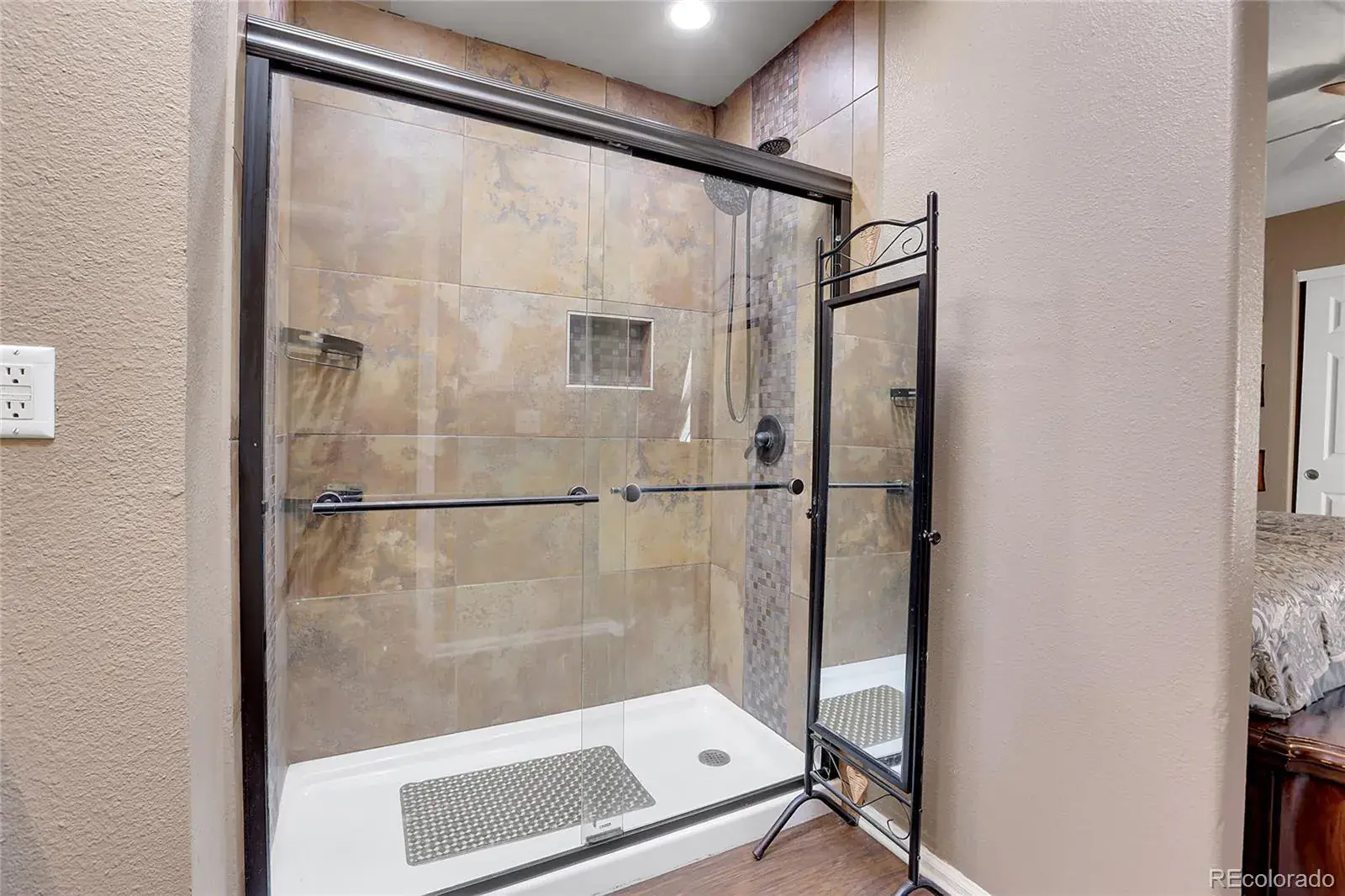 1736 S Pagosa Way Aurora CO 80017 MLS #REC4569407 01312025090453 1600 20
