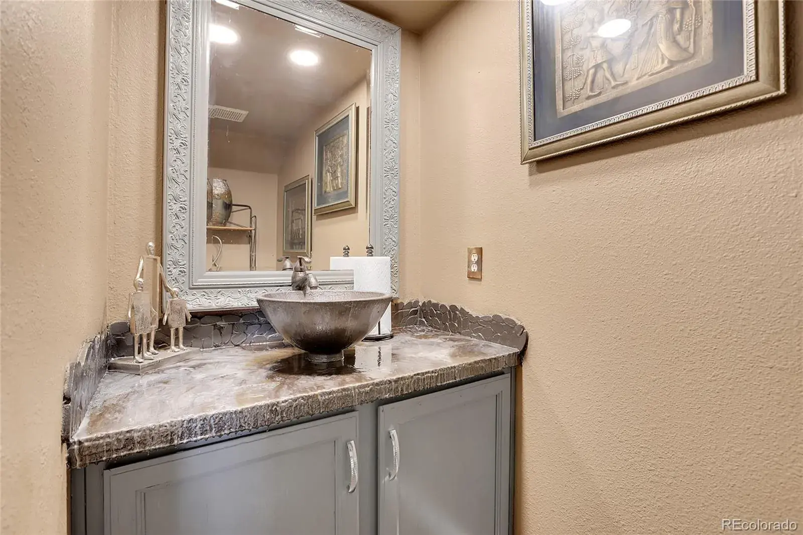 1736 S Pagosa Way Aurora CO 80017 MLS #REC4569407 01312025090453 1600 24