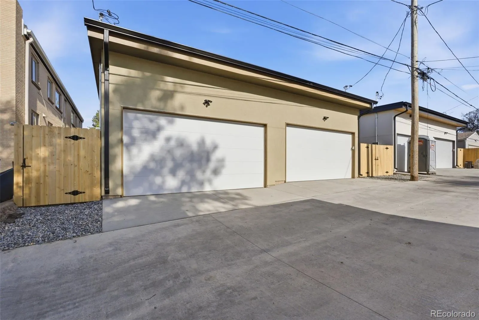 3209 S Sherman Street Englewood CO 80113 MLS #REC4570067 05202026194720 1600 44