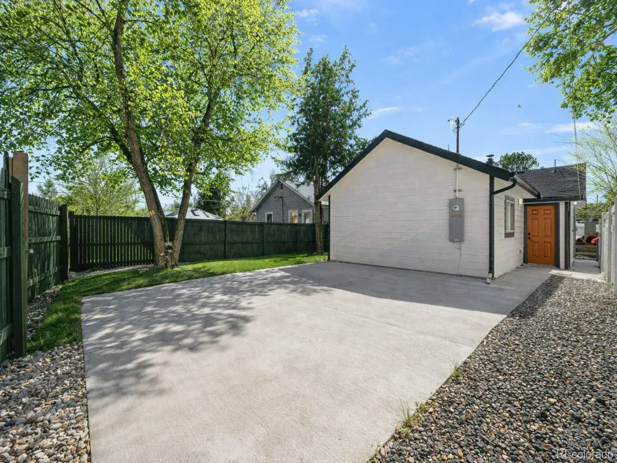 03052026062239 1200 16