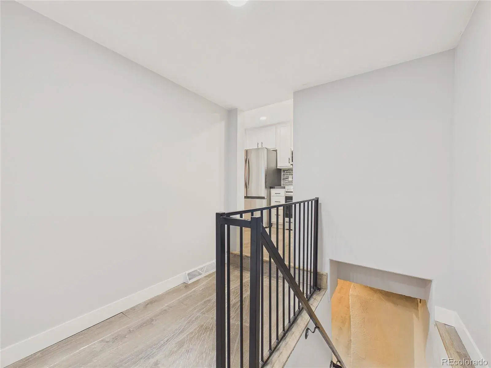 03052026062239 1600 18