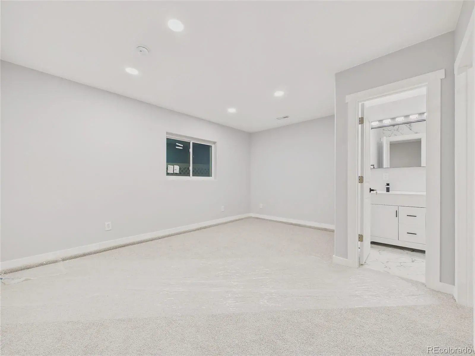 03052026062239 1600 21