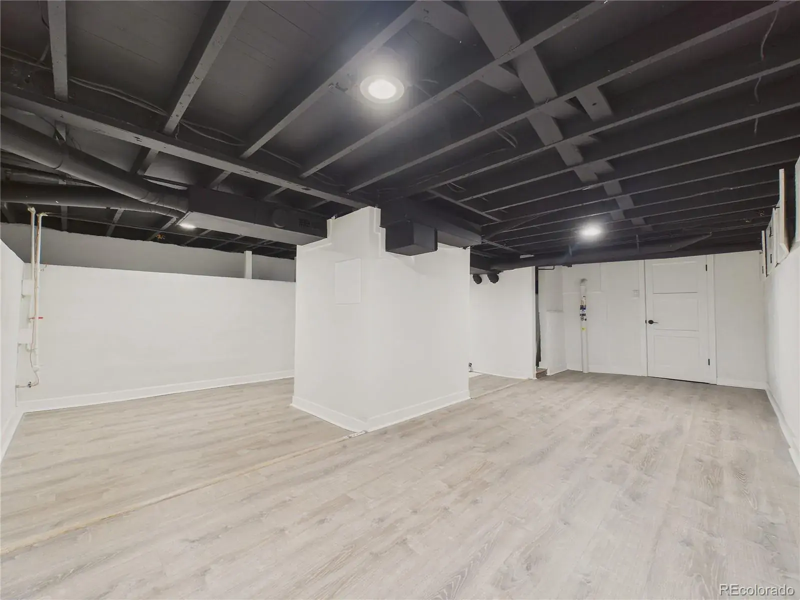 03052026062239 1600 25