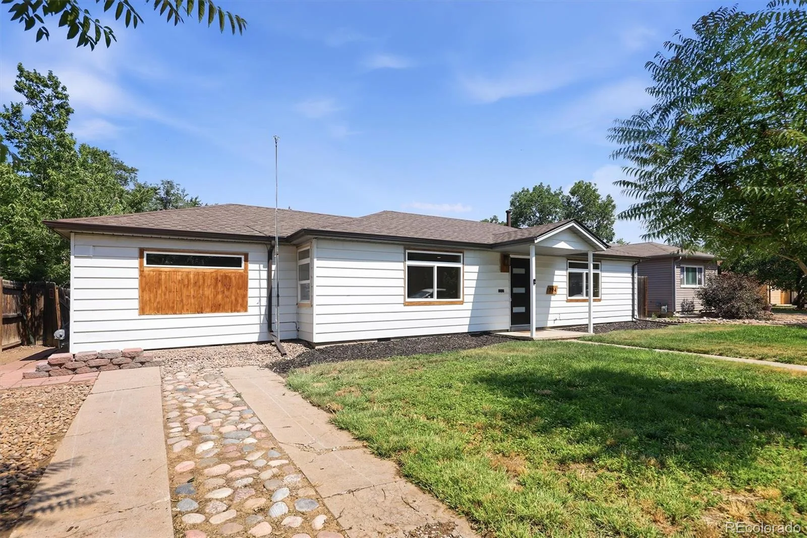 794 Galena Street Aurora CO 80010 | MLS #REC4570219 08262026161830 1600 45