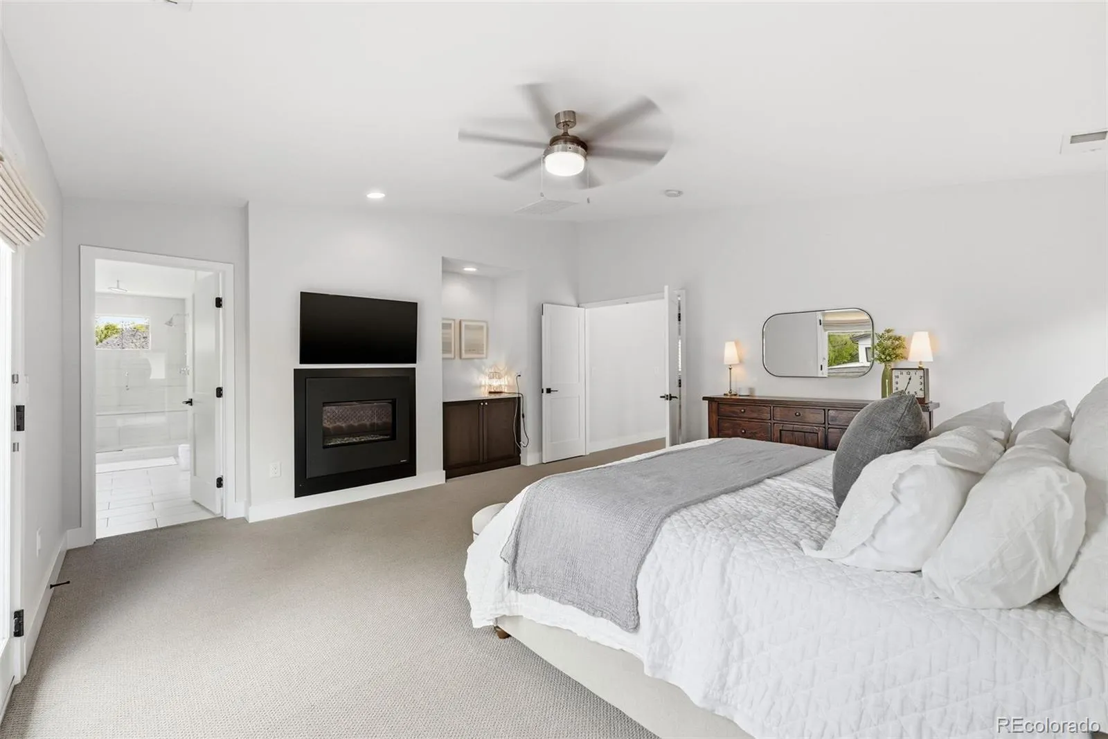 1501 S Clayton Street Denver CO 80210 MLS #REC4570853 04282026172543 1600 19