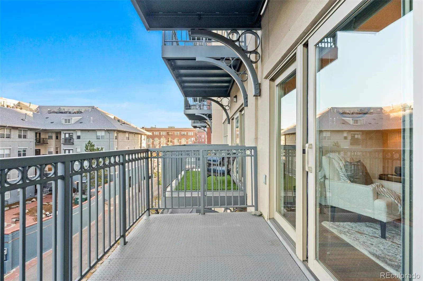 04072026193837 1600 24