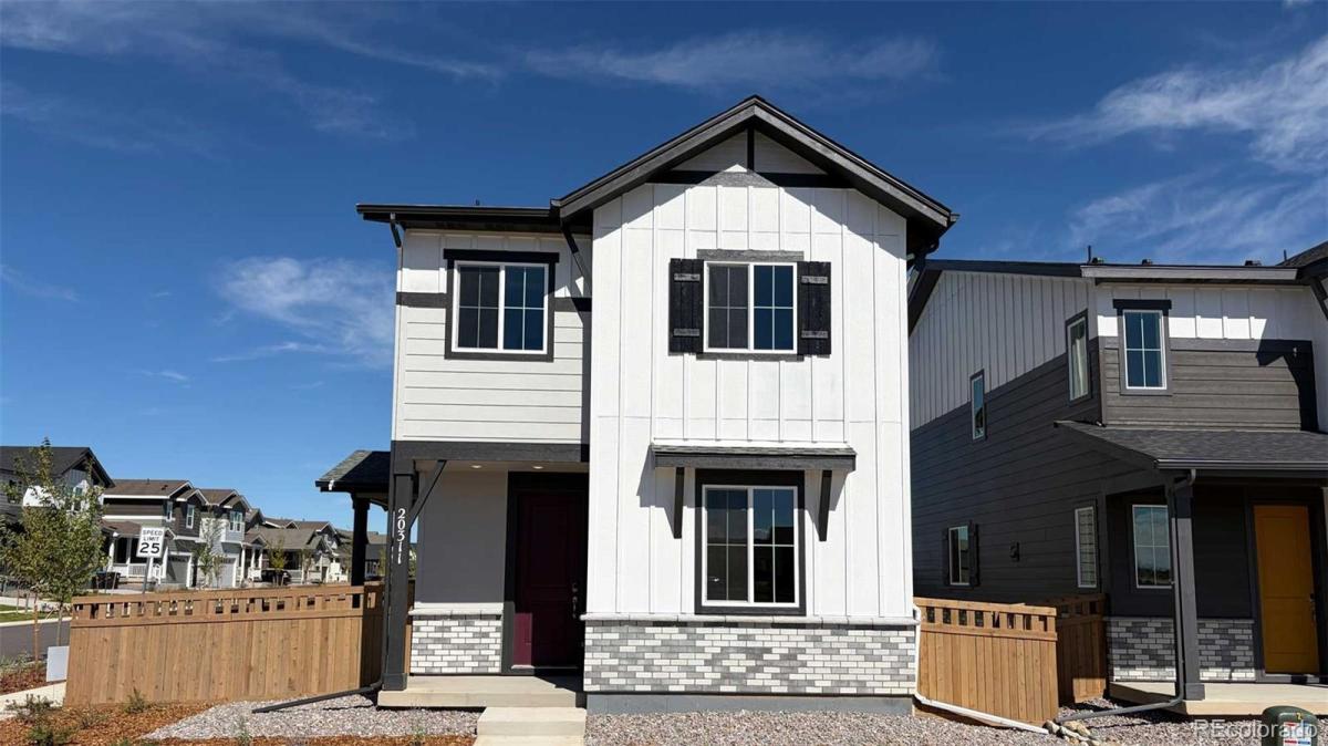 20311 E 57th Avenue Aurora CO 80019 | MLS #REC4572502 MLS #REC4572502 image #0