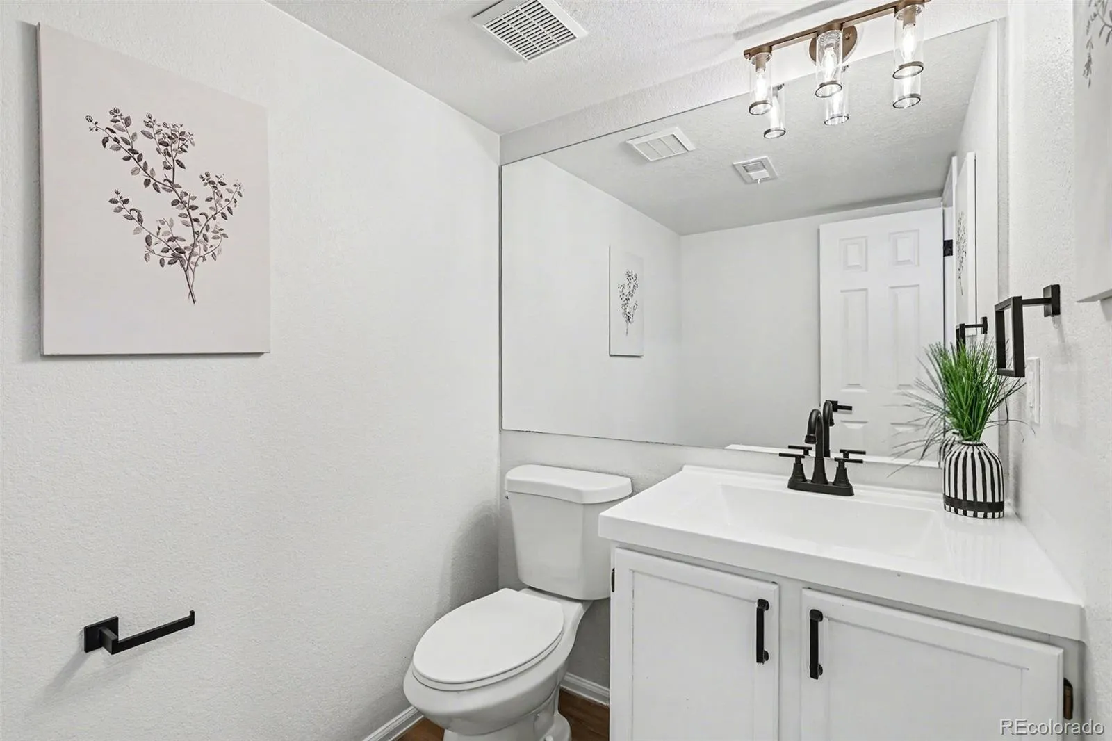 6164 Quitman Street Arvada CO 80003 MLS #REC4574149 04242026160951 1600 22