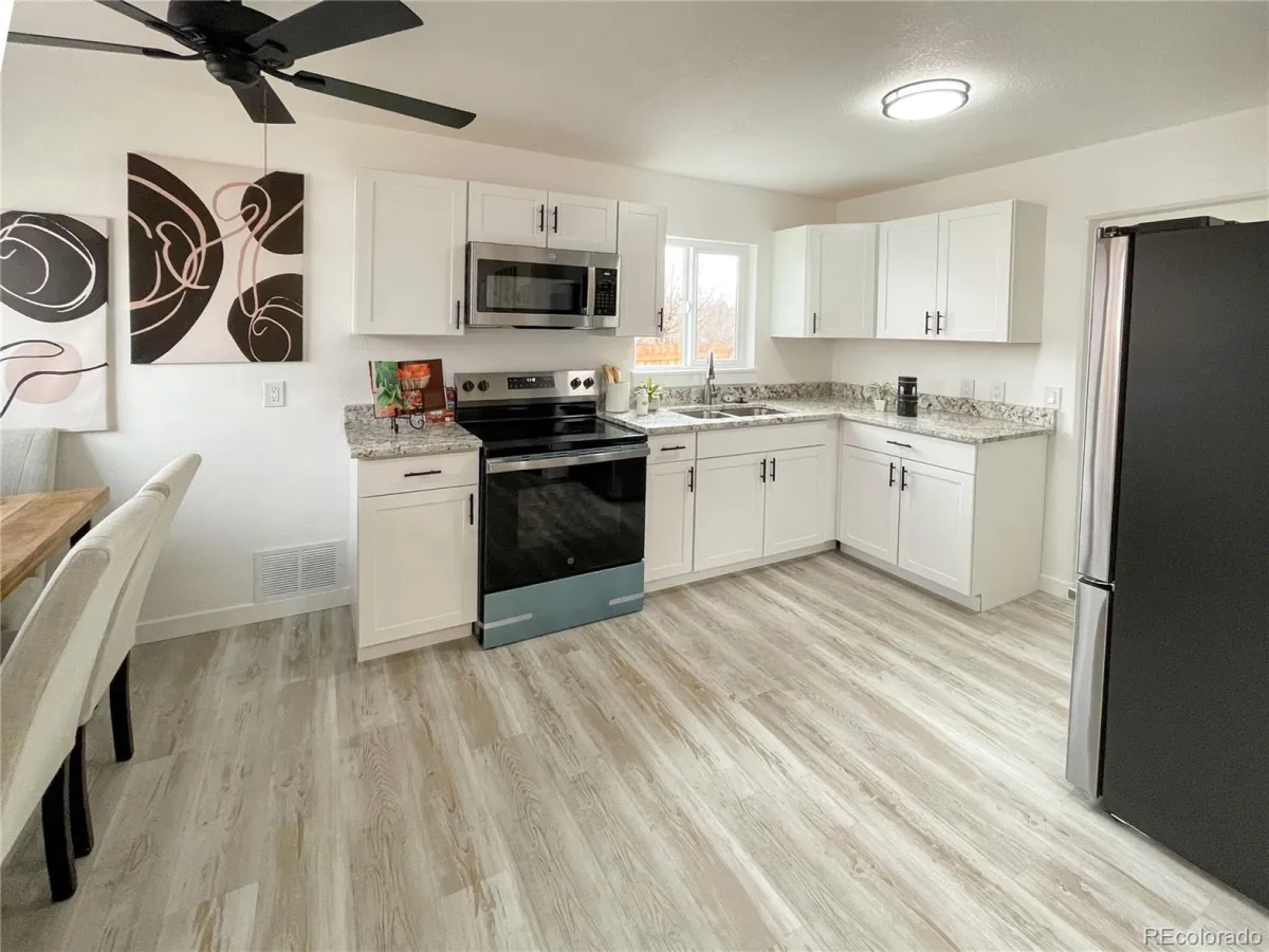 04122026025132 1200 0