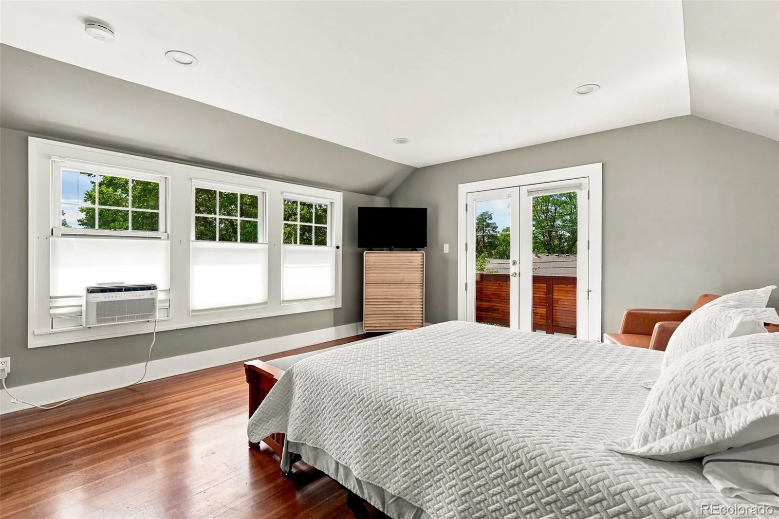 605 N Race Street Denver CO 80206 | MLS #REC4578649 09232026051647 1600 19