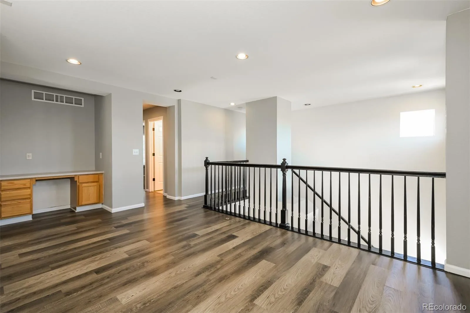10638 Cherrybrook Circle Littleton CO 80126 | MLS #REC4580357 06192026232221 1600 11