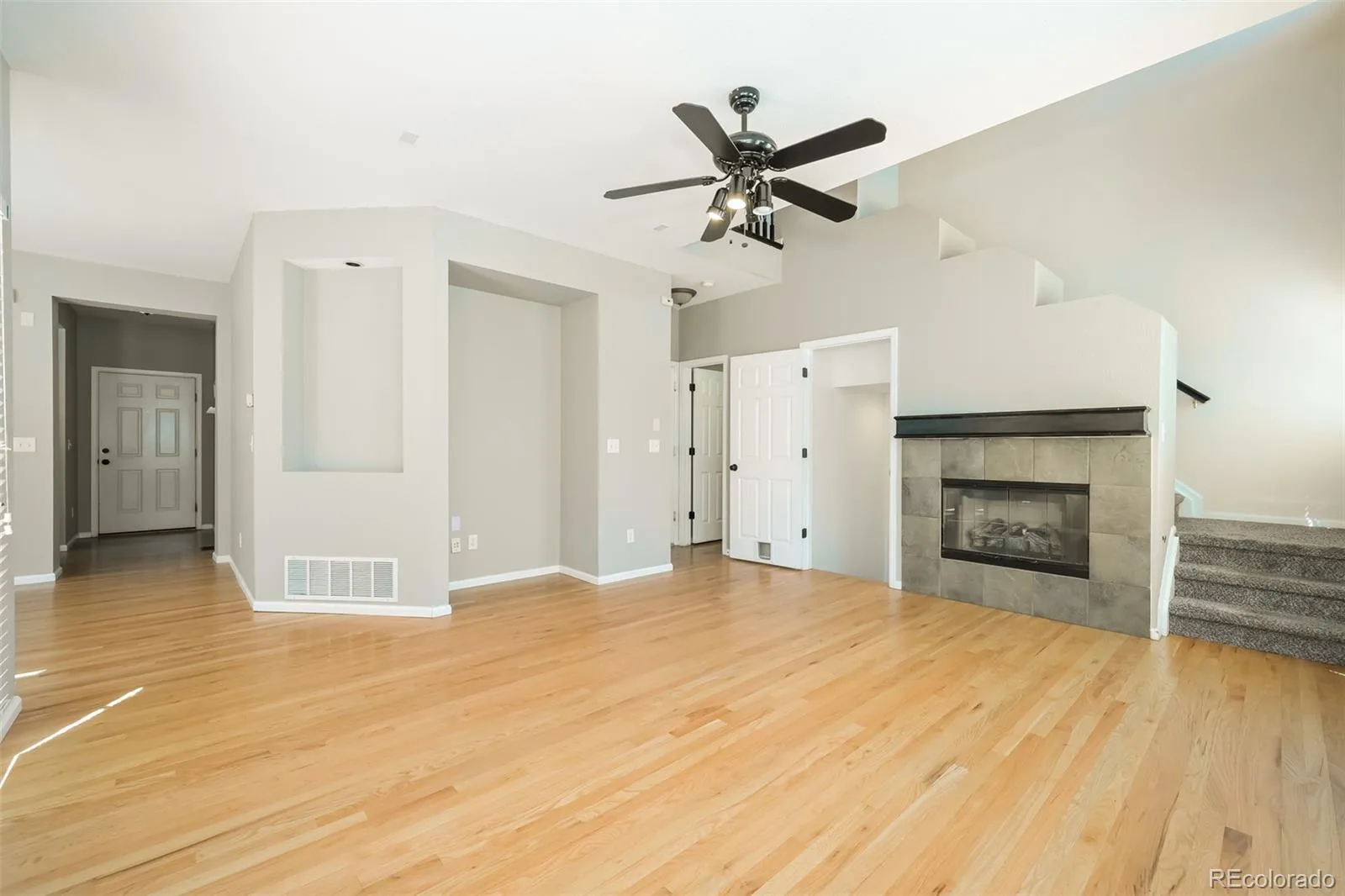 10638 Cherrybrook Circle Littleton CO 80126 | MLS #REC4580357 06192026232221 1600 2