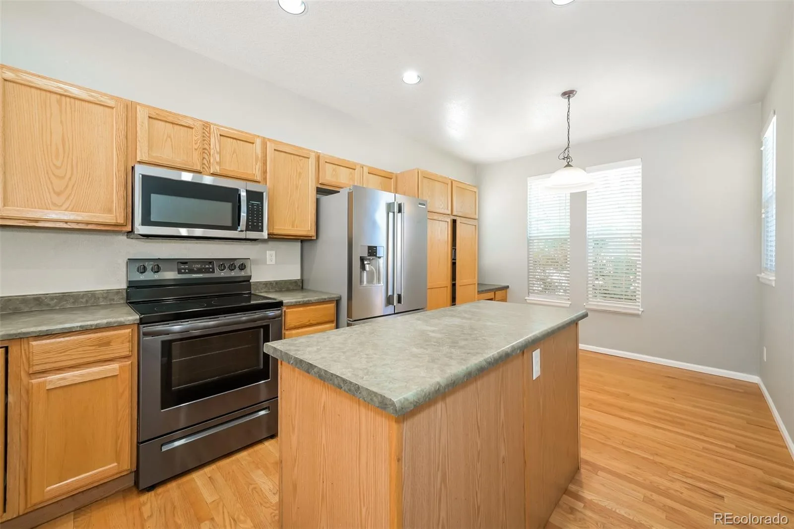 10638 Cherrybrook Circle Littleton CO 80126 | MLS #REC4580357 06192026232221 1600 9