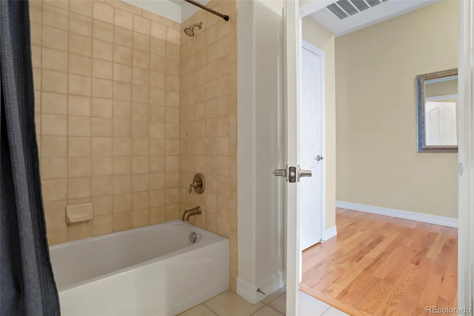 23590 E Jamison Place Aurora CO 80016 | MLS #REC4581135 05052026223635 1600 21