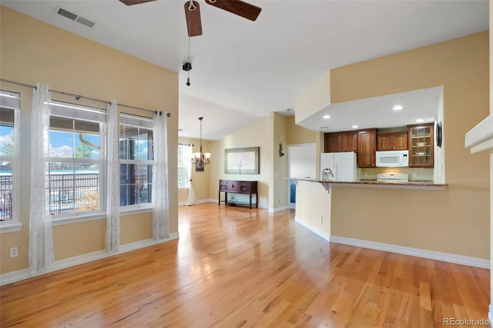 23590 E Jamison Place Aurora CO 80016 | MLS #REC4581135 05052026223635 1600 5