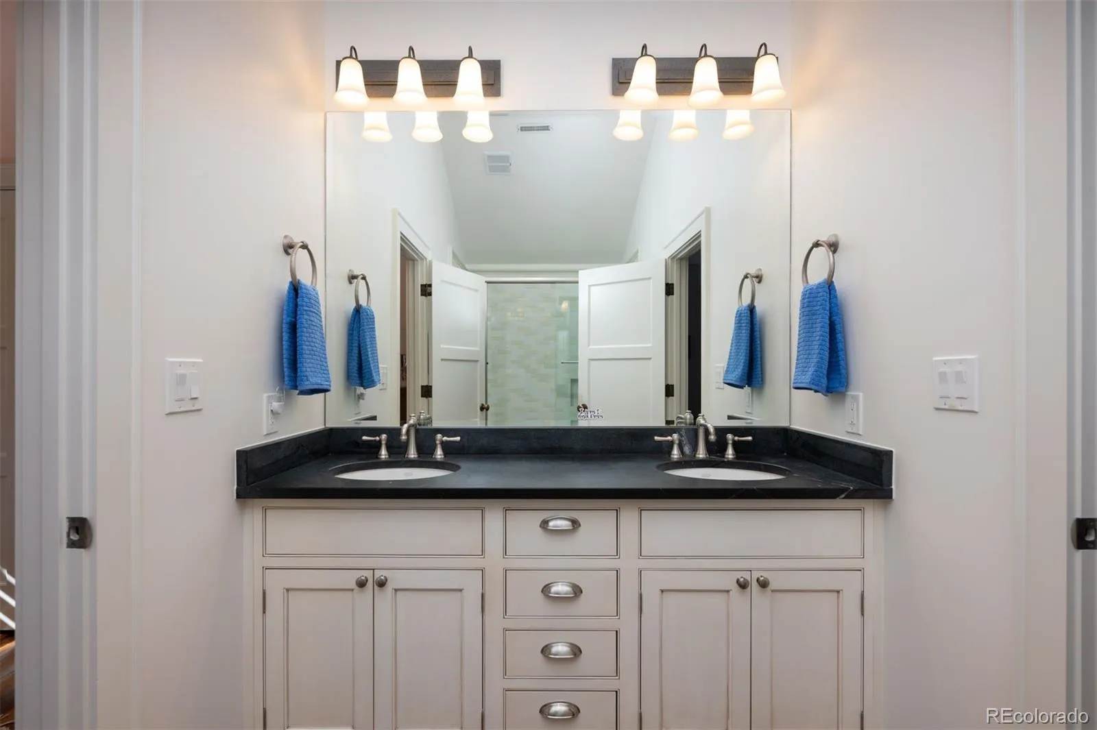 04082026145041 1600 23