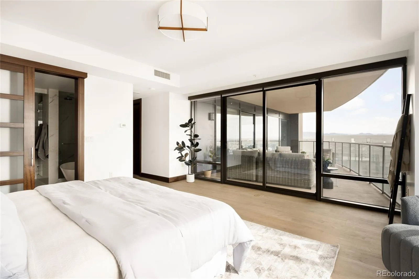 04072026023854 1600 17