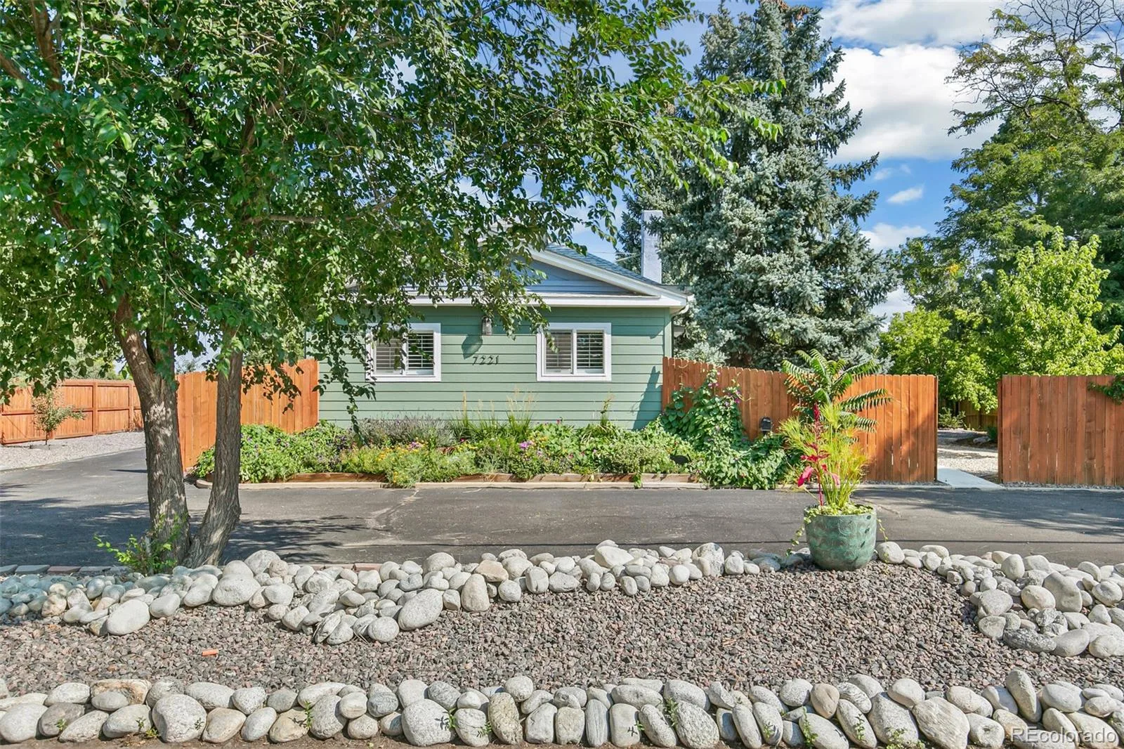 7221 W 48th Avenue Wheat Ridge CO 80033 MLS #REC4583735 06102026201015 1600 1