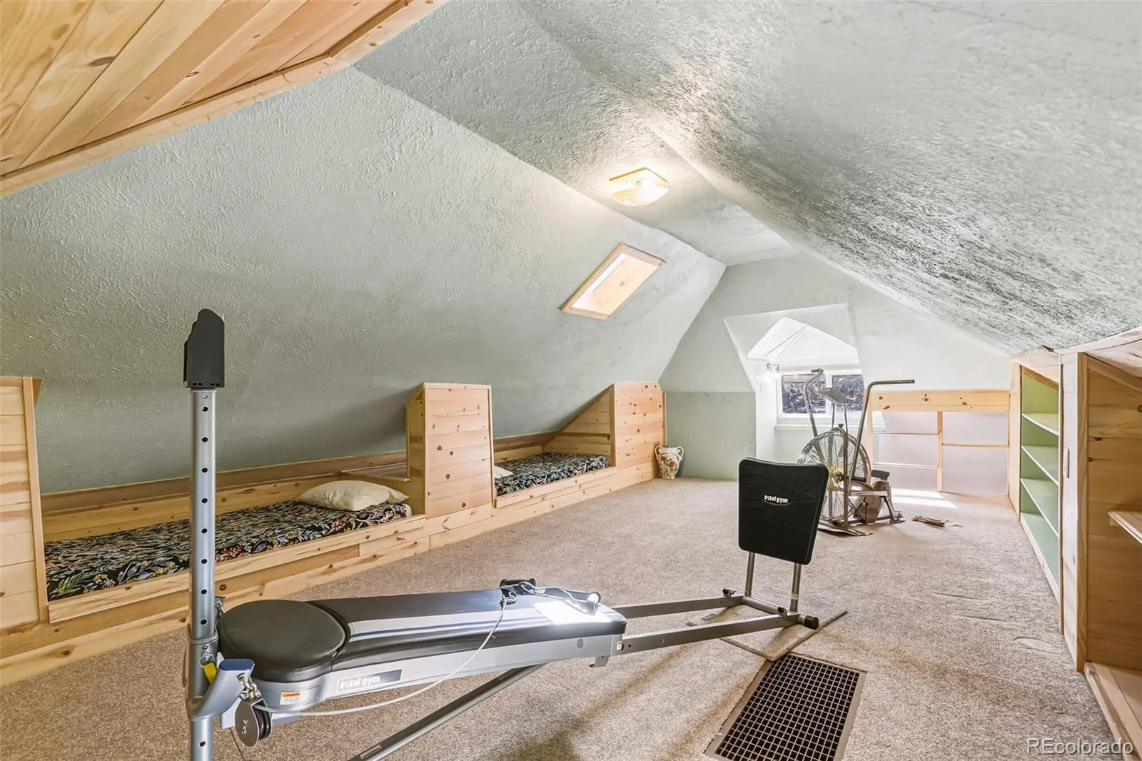7221 W 48th Avenue Wheat Ridge CO 80033 MLS #REC4583735 06102026201015 1600 26