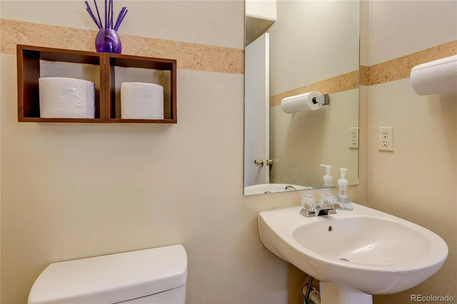 5101 Perth Street Denver CO 80249 | MLS #REC4585735 09062026142618 1600 15